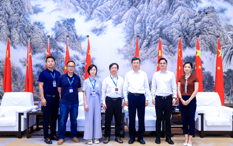 数智赋能 新质发展|领充新能源受邀出席2025新能源智能汽车新质发展论坛